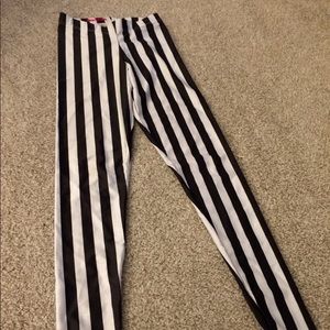 Blackmilk Pants - BLACKMILK Beetlejuice leggings Blackmilk Pants - BLACKMILK Beetlejuice leggings